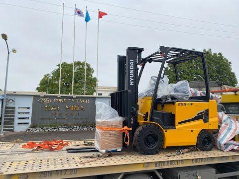 Xe nâng điện 2.5 tấn